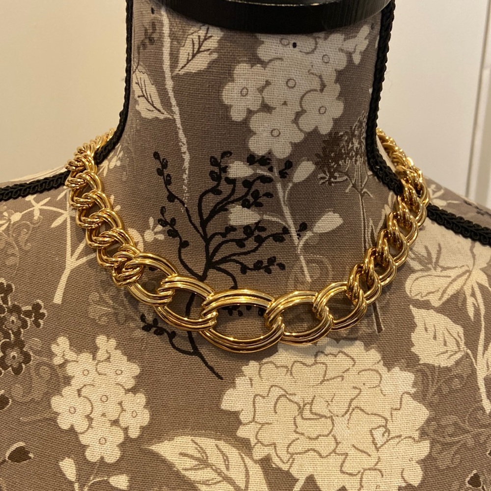 Napier Gold Tone Chunky Chain Nexklace